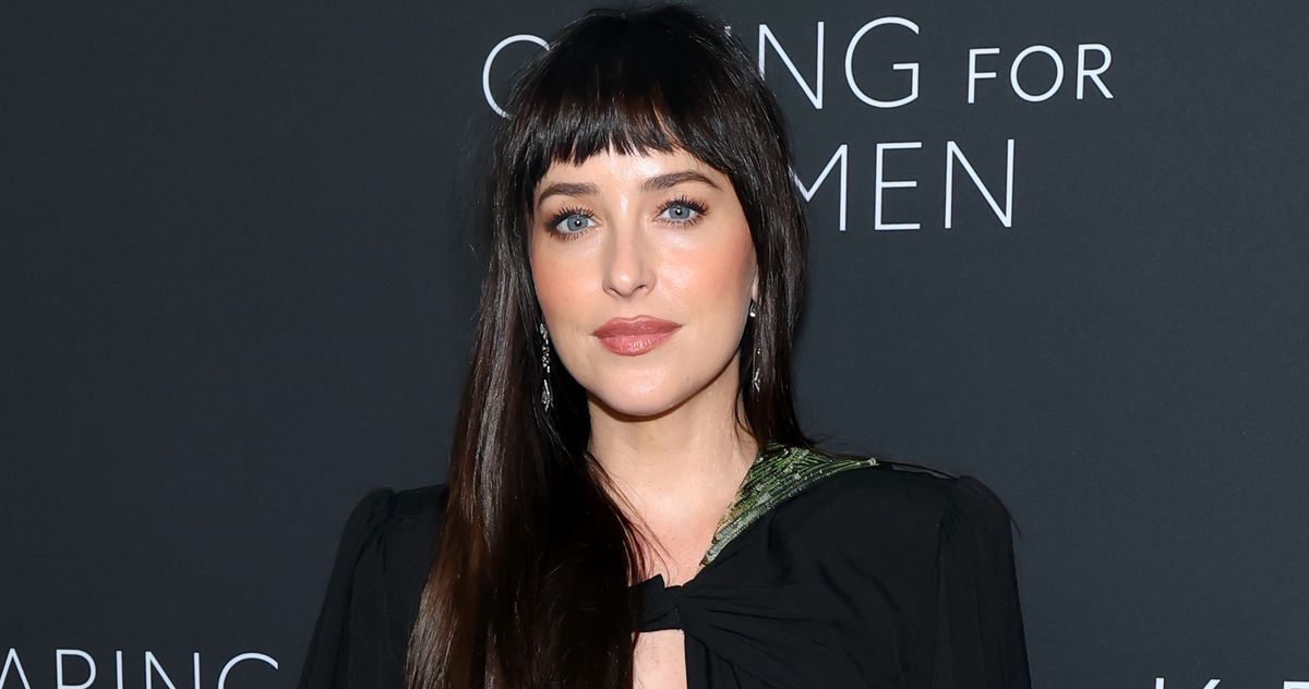 What's Happening With Dakota Johnson and Machine Gun Kelly?
