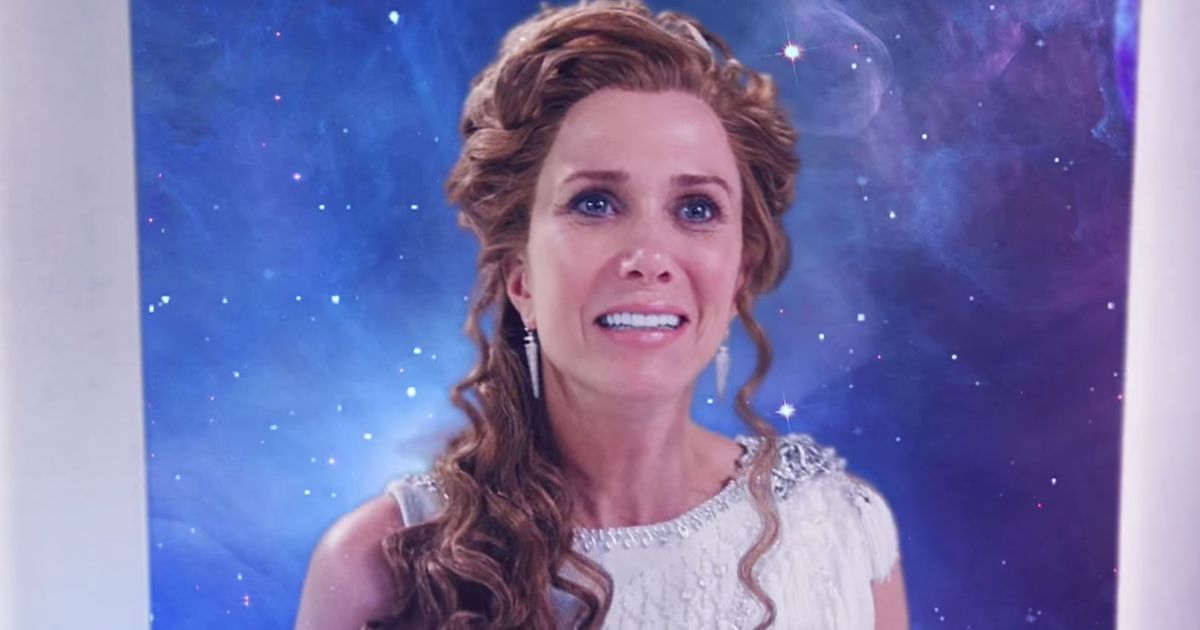 Kristen Wiig Is an Eccentric Goddess of Creation in This Cut SNL Sketch