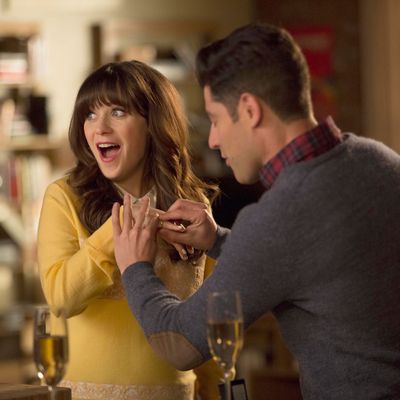 NEW GIRL: L-R: Zooey Deschanel and Max Greenfield in the 