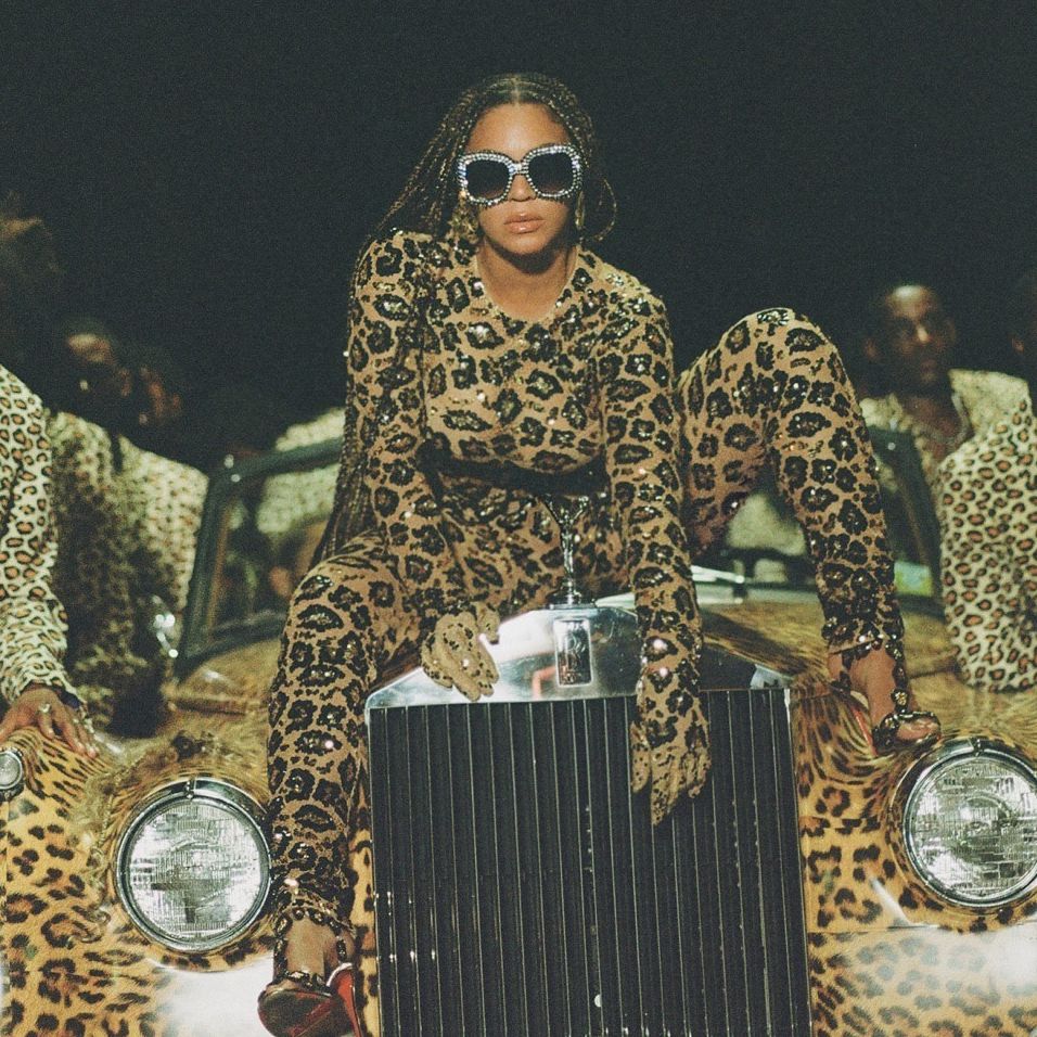 beyonce versace sunglasses