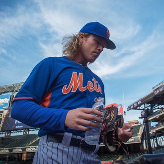 Can Noah Syndergaard Find a Way to Outmaneuver the Royals' Lineup?