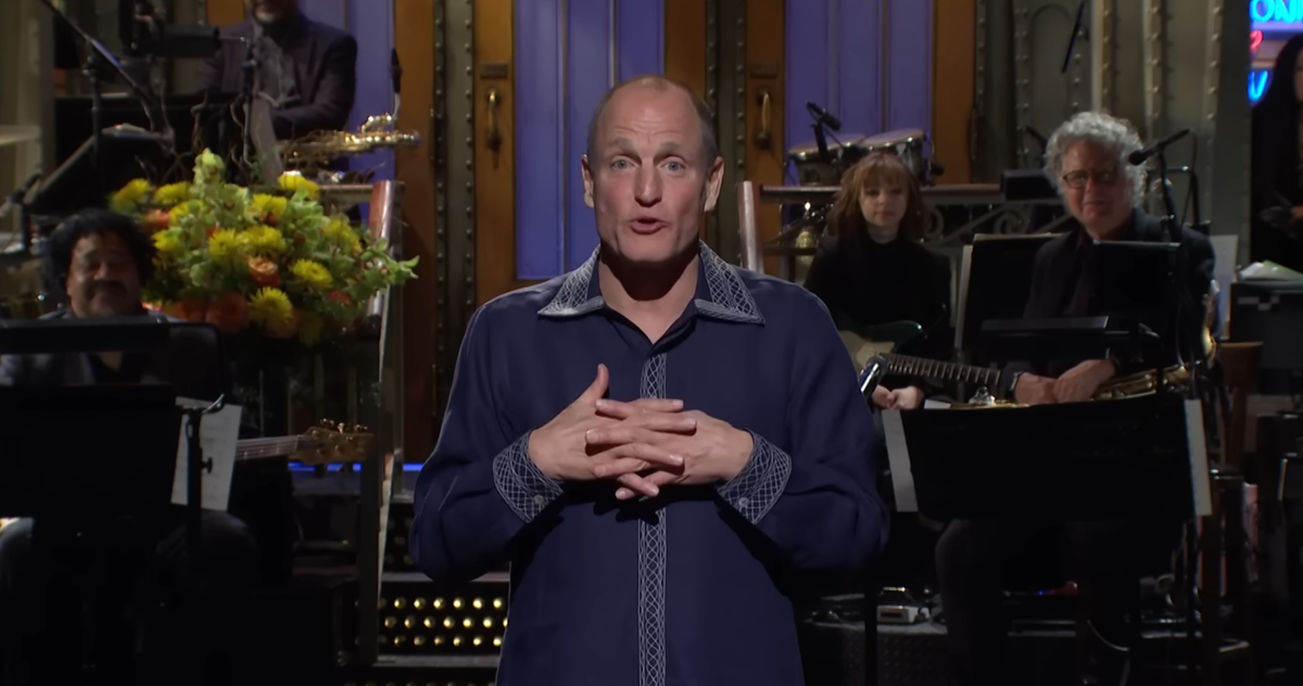 Woody Harrelson's Fifth 'SNL' Monologue Turns Anti-Vaxx - Vulture