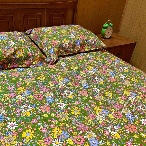 Aelfie Flower Power Duvet Set