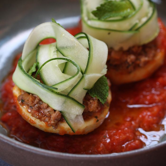 Stuffed artichokes with lamb and cucumber.
