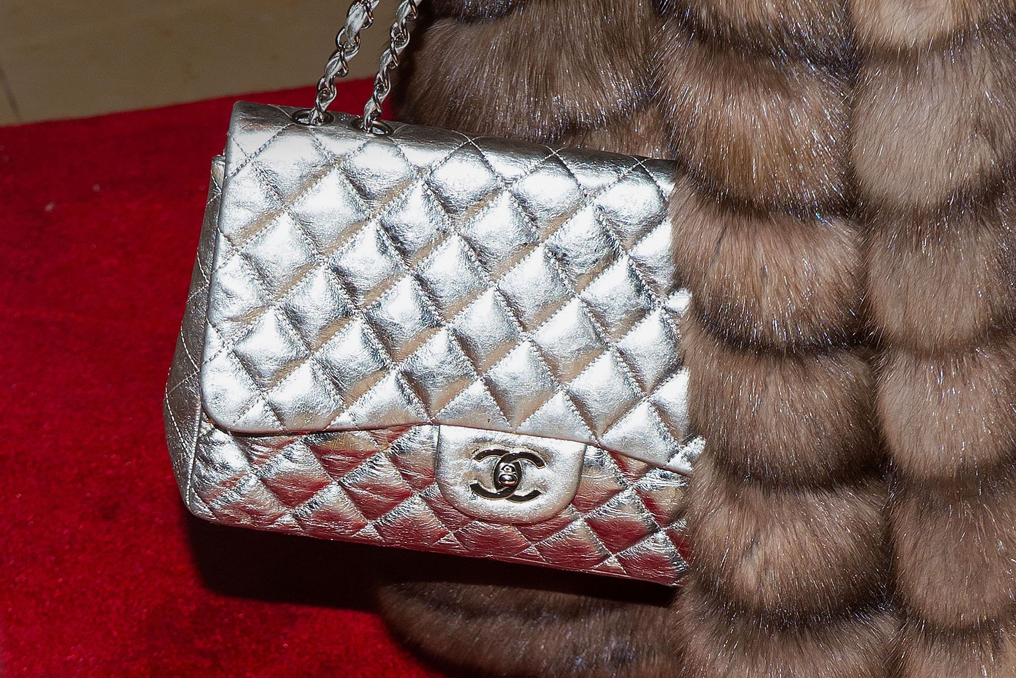 The Best Celebrity Bag Picks of Last Week, Including Aretha Franklin's  Chanel - PurseBlog