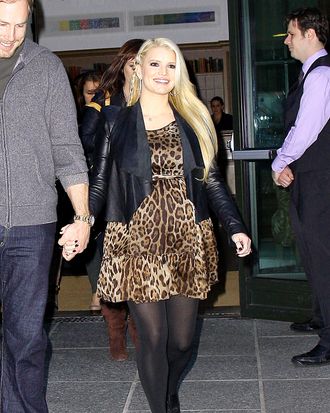 Jessica Simpson Maternity Secret Fit Belly Leopard Print Ankle