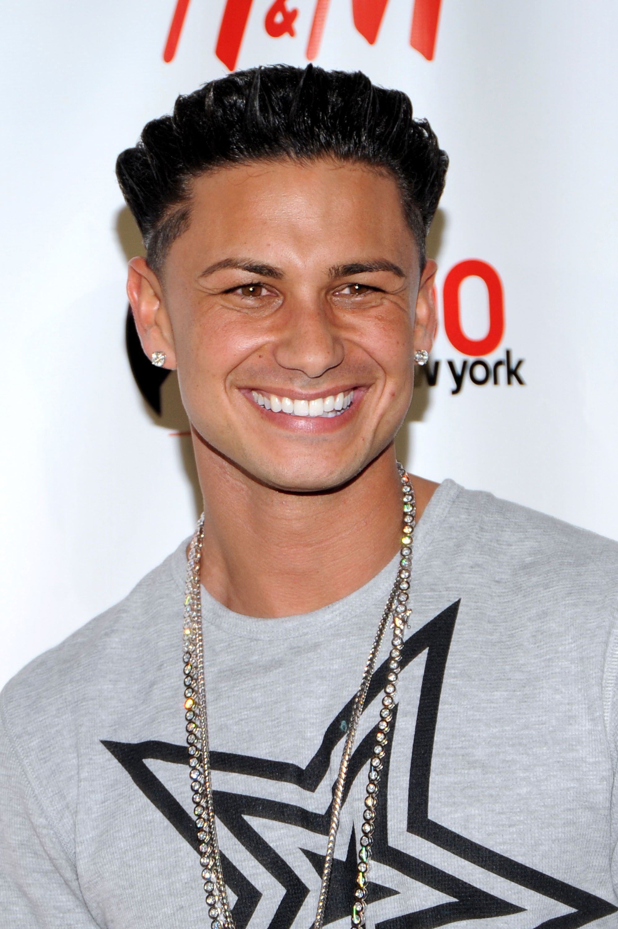 Pauly D's Instagram, Twitter & Facebook on IDCrawl