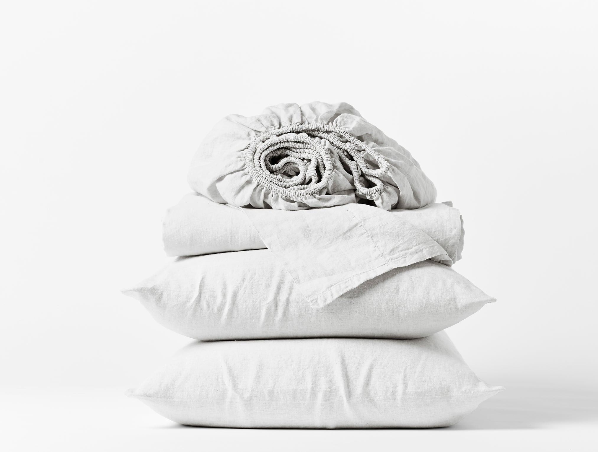 The Best Linen Bedsheets: Brooklinen, Parachute, & More 2023