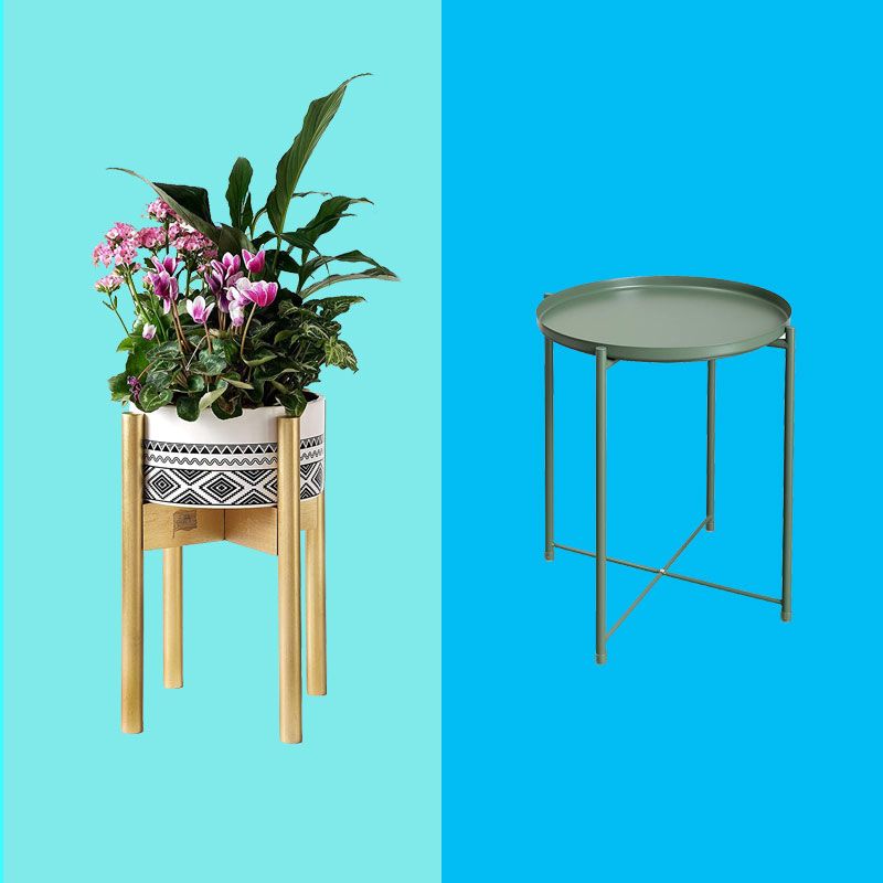 30 Best DIY Outdoor Plant Stand Ideas To Add Color To Your Porch In