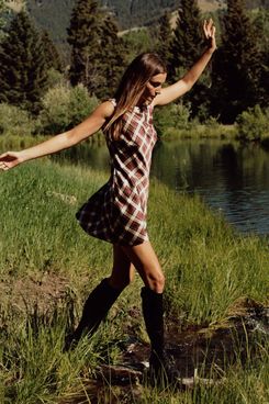 best fall dresses Off-the-Shoulder Maternity Gown main image 0