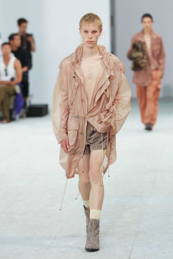 Dries Van Noten - Runway - Paris Fashion Week - Menswear Spring/Summer 2027