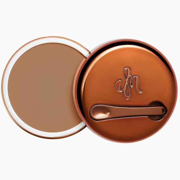Danessa Myricks Beauty Yummy Skin Blurring Balm Powder