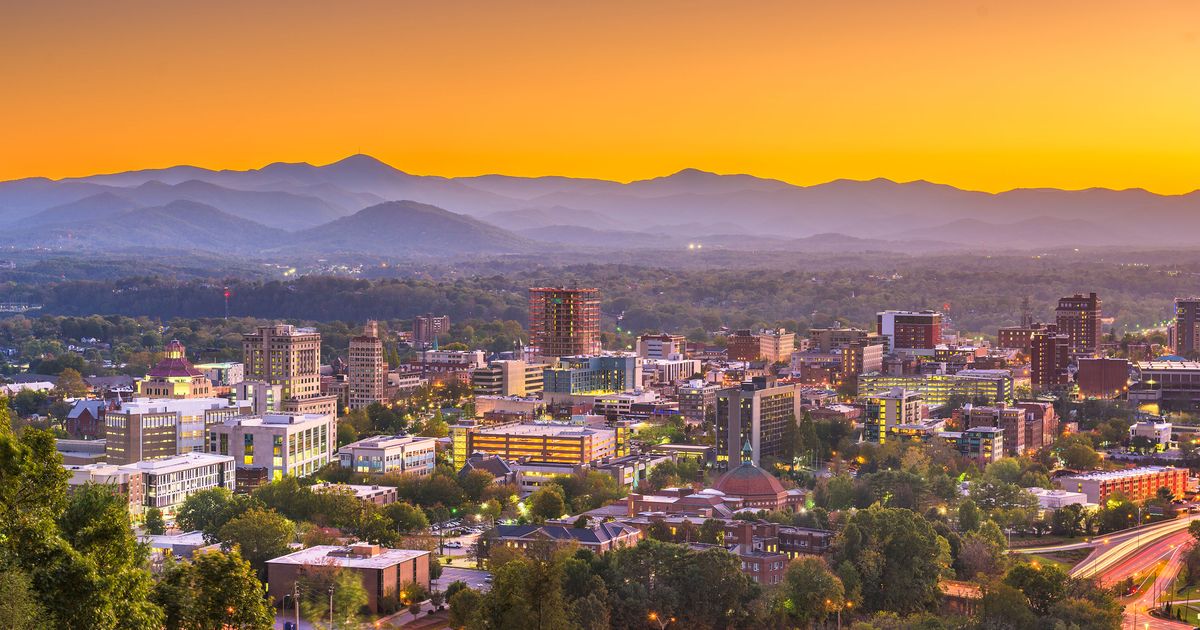 Asheville, NC Travel Guide: Things to Do, Where to Stay