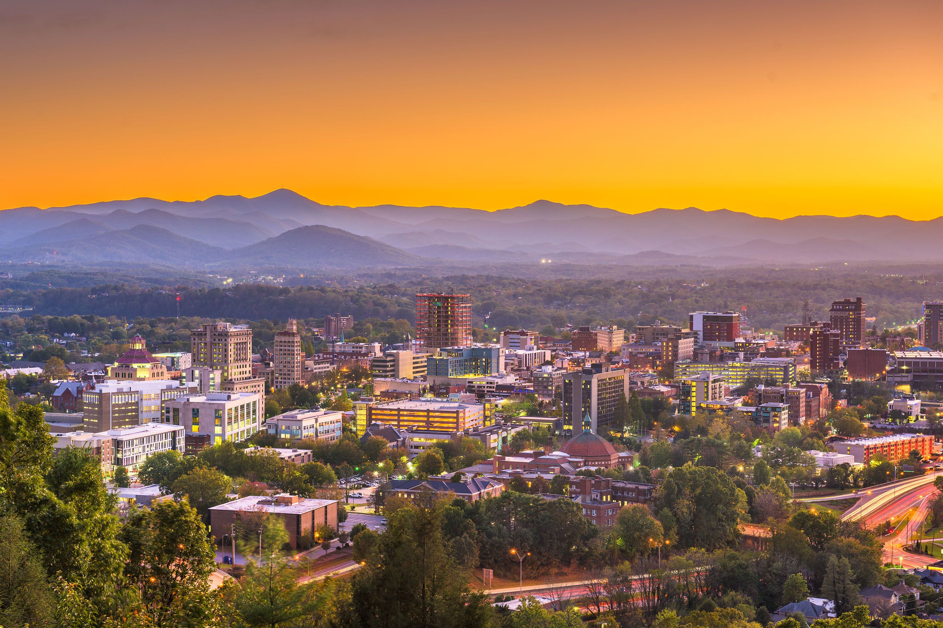 Asheville, NC Travel Guide: Things to Do, Where to Stay