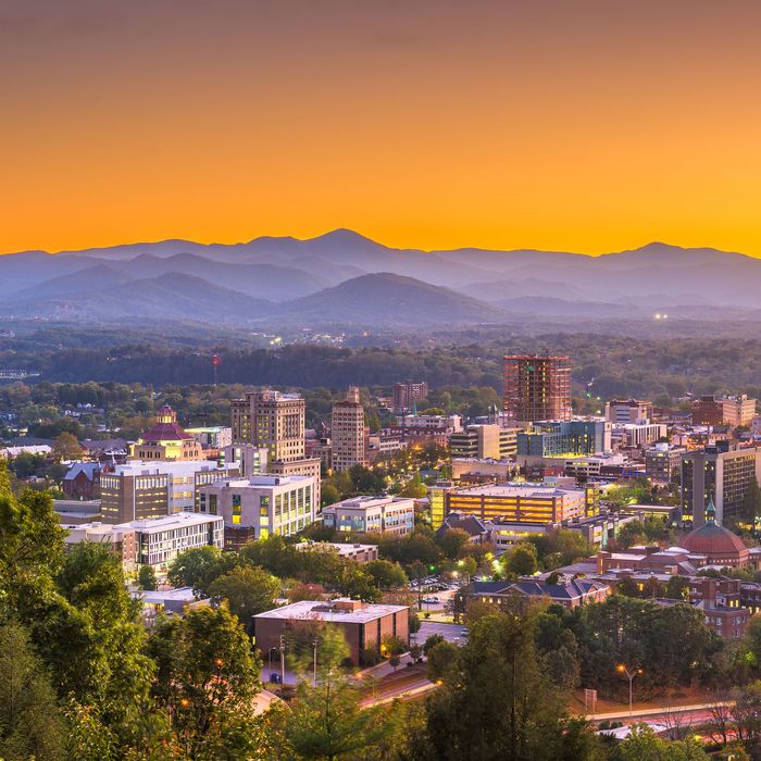 travel to asheville nc