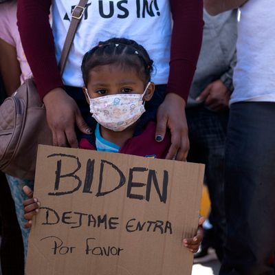 Biden to Deploy FEMA at the Border Amid Child-Migrant Surge