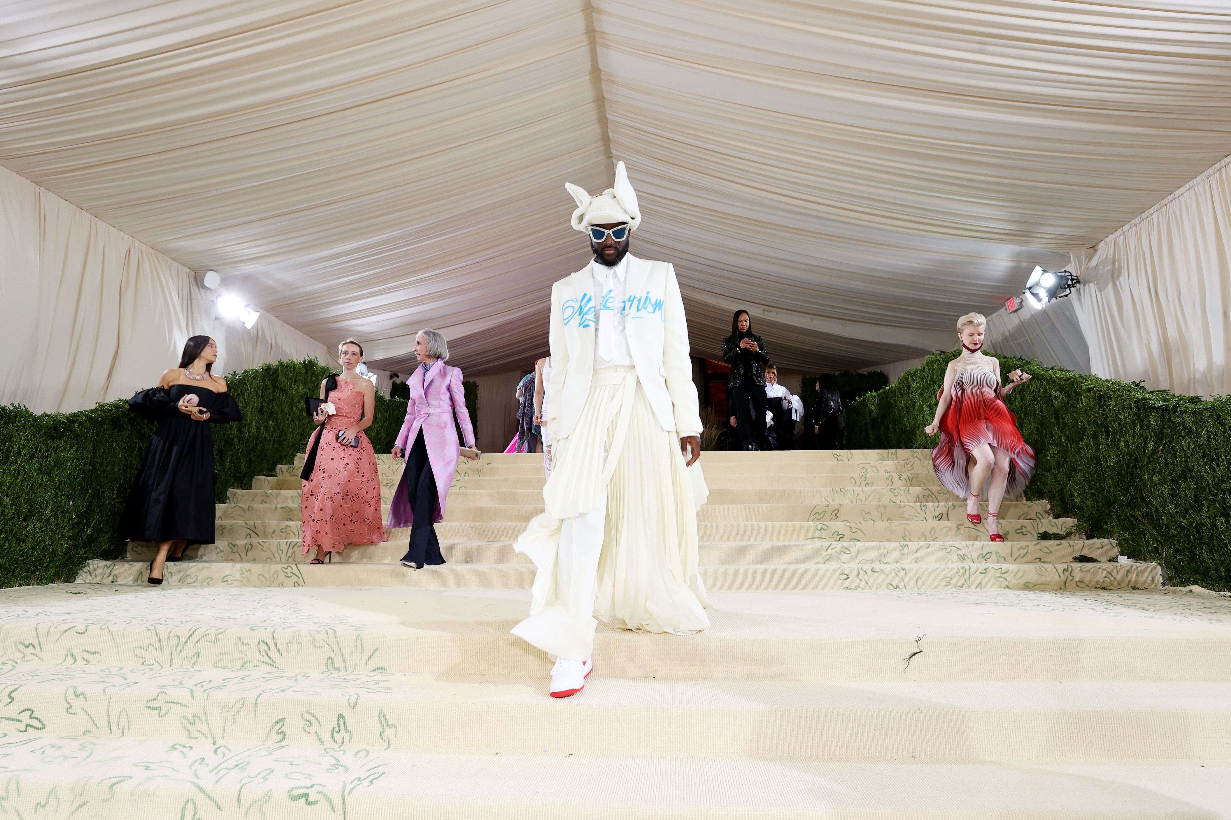 Louis Vuitton on X: Rethinking the runway. In lieu of a traditional show,  #VirgilAbloh will gradually reveal his next #LouisVuitton collection  throughout the rest of the year. Watch the first chapter of