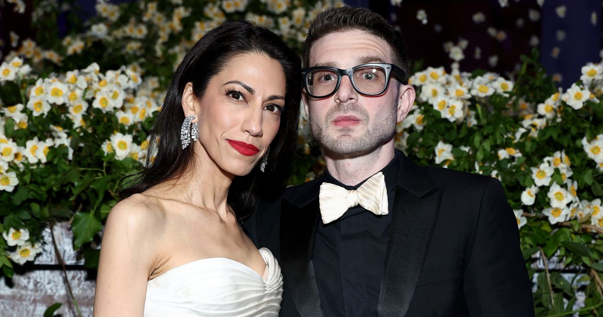 Huma Abedin and Billionaire Alex Soros Are Married
