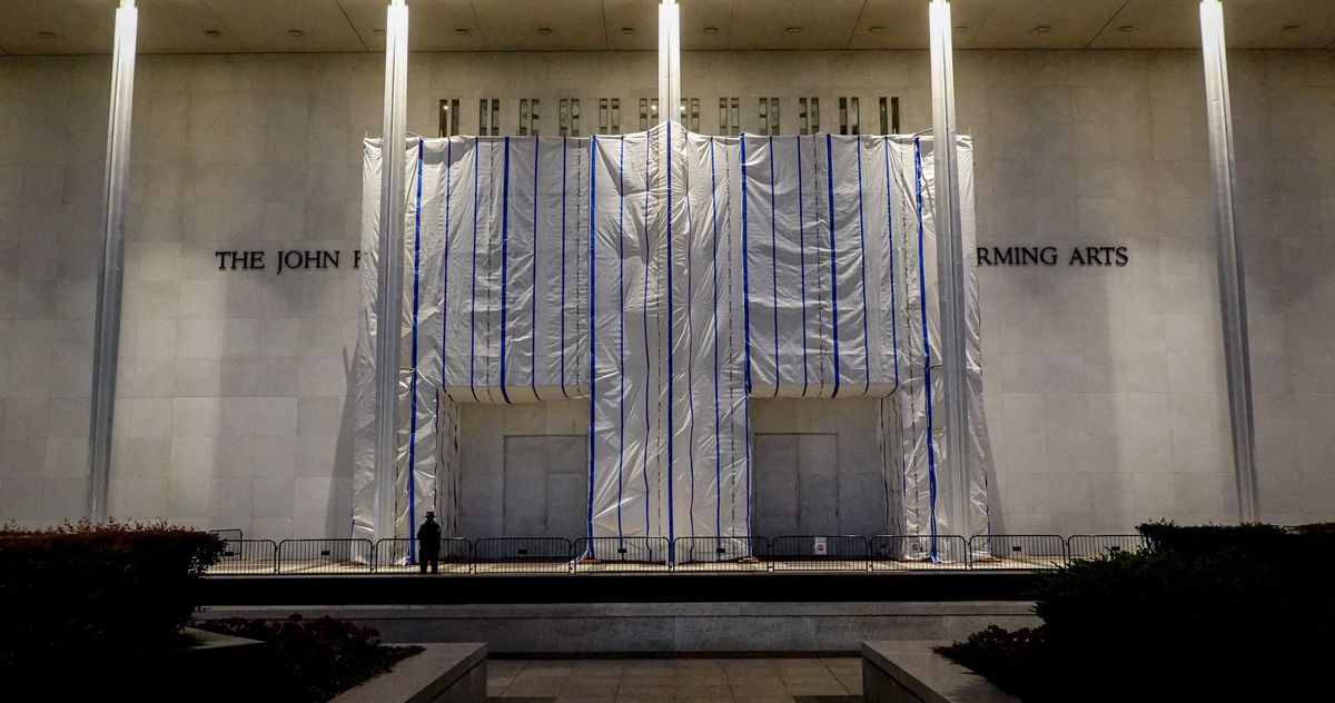 If Trump Can't Have the Kennedy Center, No One Can