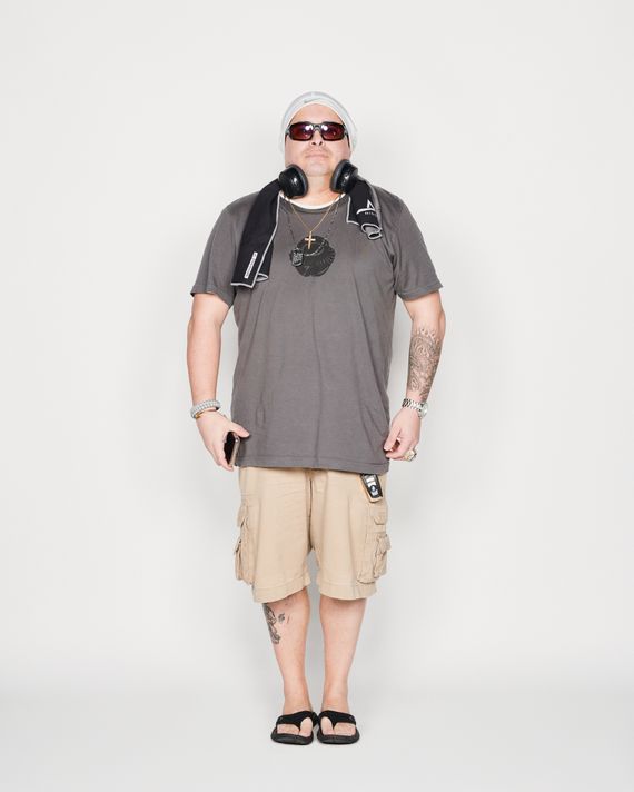 Photos Taking the Train at Roosevelt Avenue Subway Station