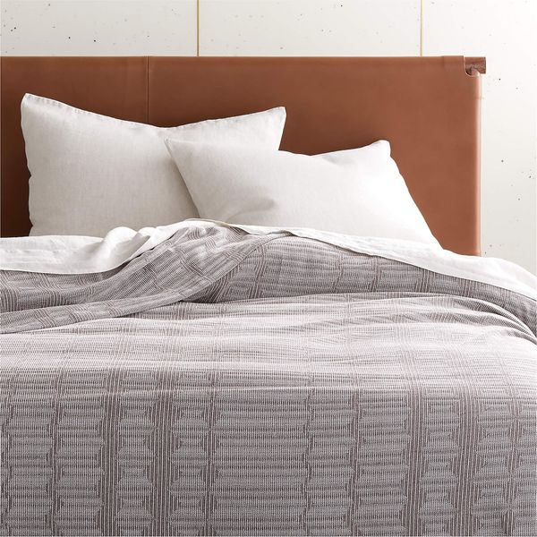 CB2 Rory Geo Ivory/Brown Blanket (Full/Queen)