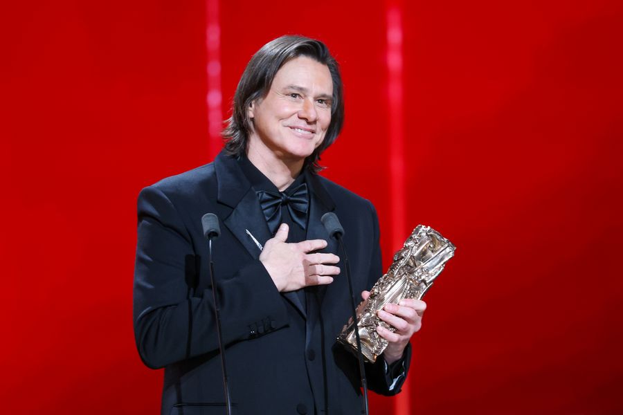 Was That a Jim Carrey Clone in Paris?