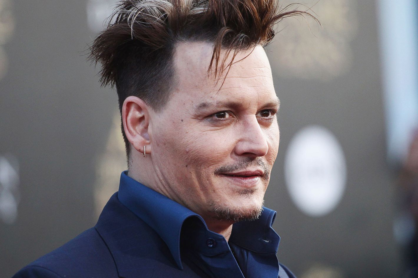 Johnny Depp - - hairstyle - easyHairStyler