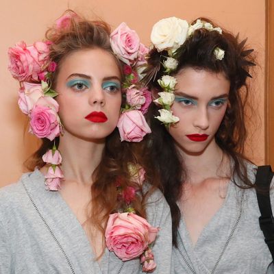 Rodarte’s Spring 2019 Flower Hair Was the Prettiest of NYFW