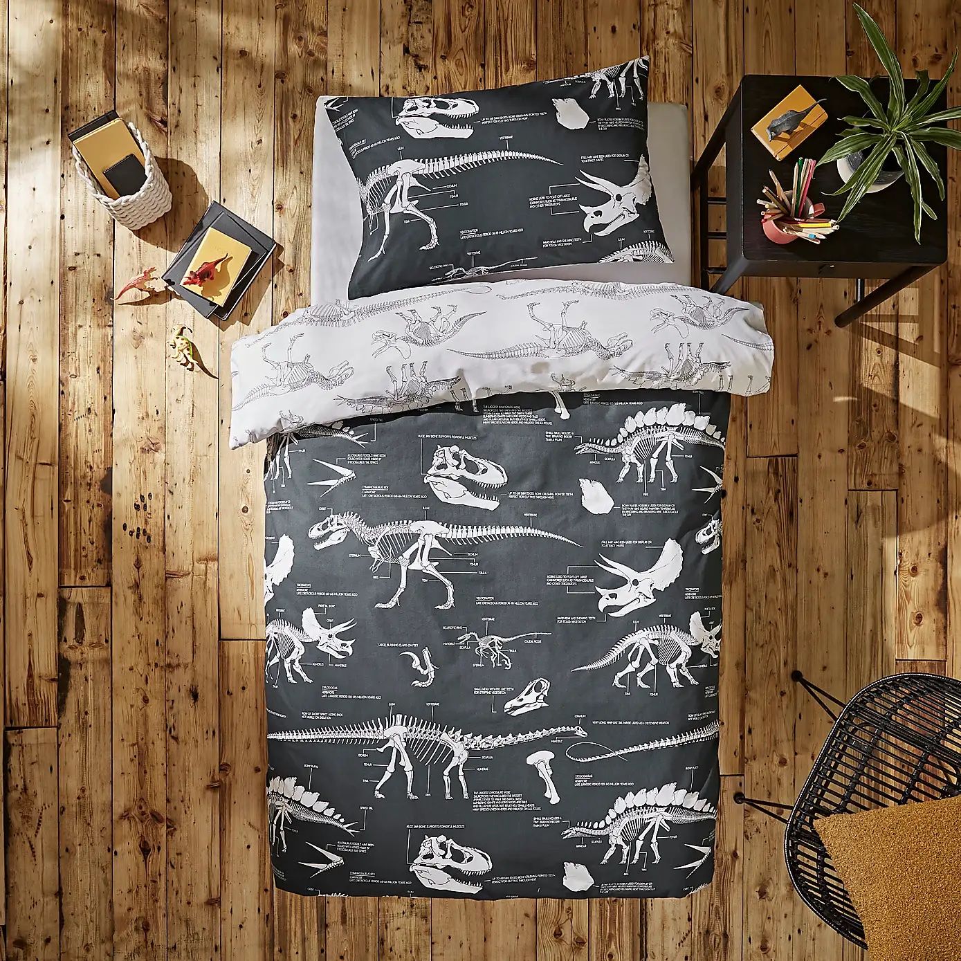 strategist duvet cover