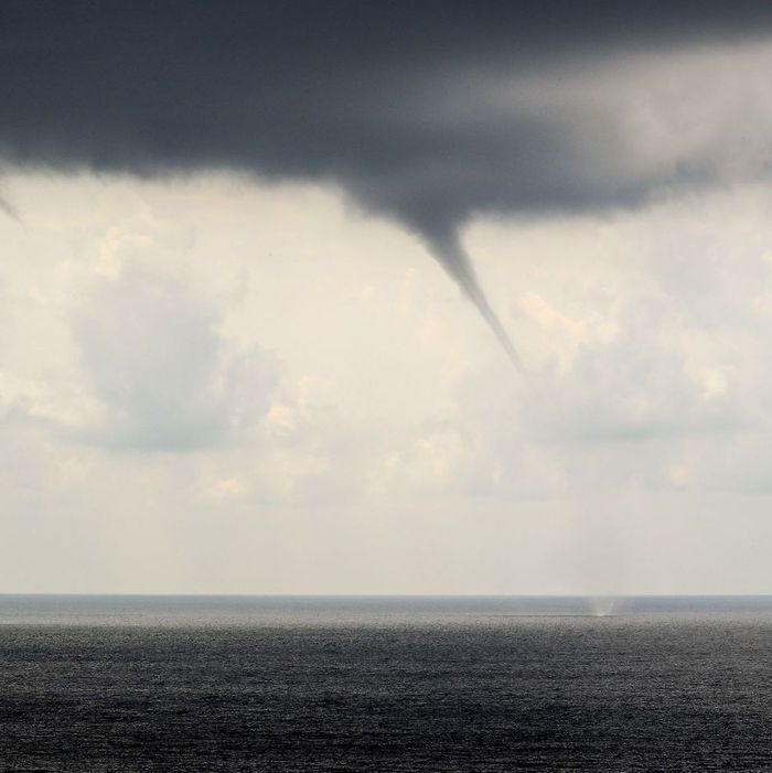 Tornado Warnings in Hawaii as Kona Low Brings Heavy Storms