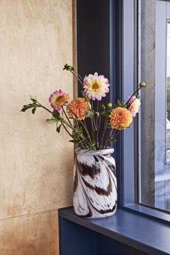 Hay Roll-Neck Splash Vase