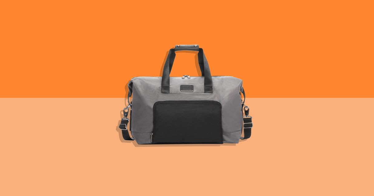 TUMI Alpha 3 Expansion Duffle Sale 2021 | The Strategist