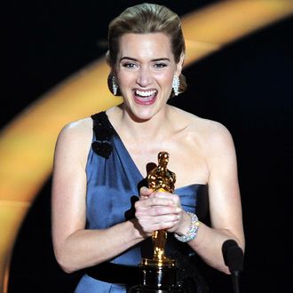 Winner of the Best Actress award Kate Wi