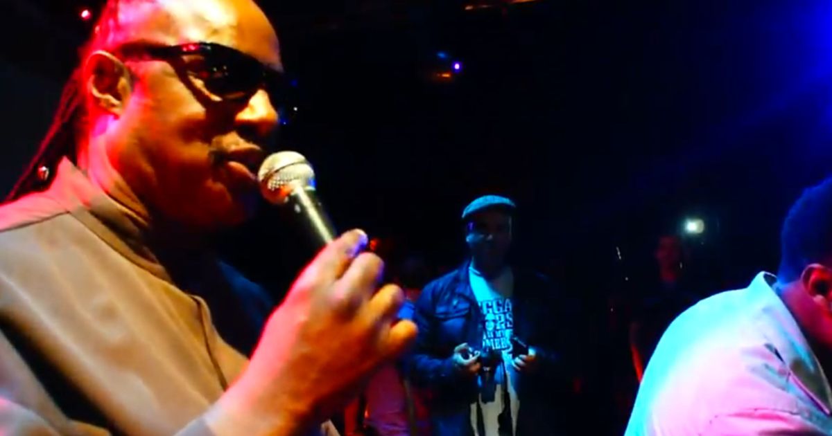 Watch Stevie Wonder Do Michael Jackson’s ‘Rock With You’ - Clickable ... Michael Jackson In Gold Magazine