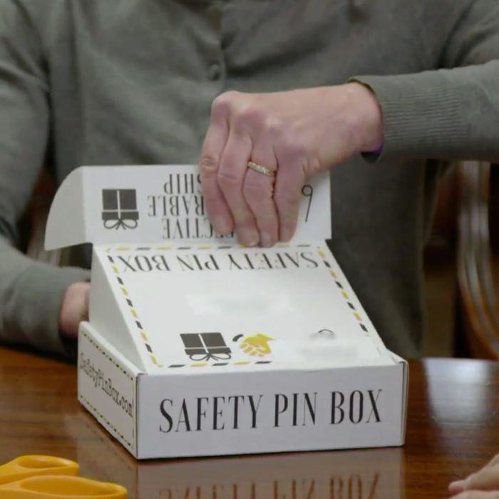 safetypinbox