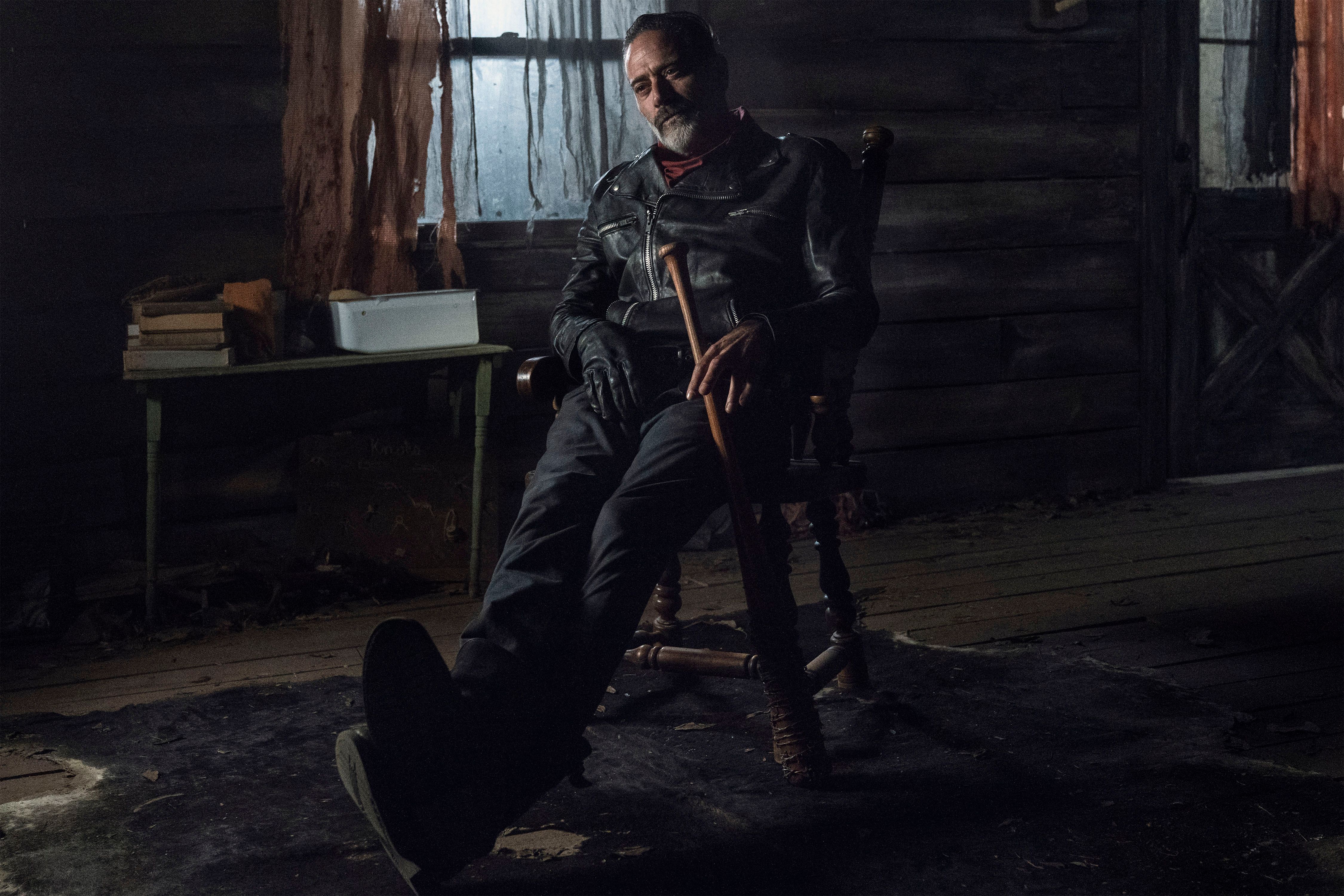 The Walking Dead' Season 6 Finale: Negan Arrives, and Then ? - The New  York Times