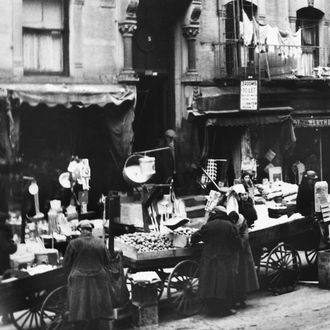 Open Air-Market In New-York Around 1938