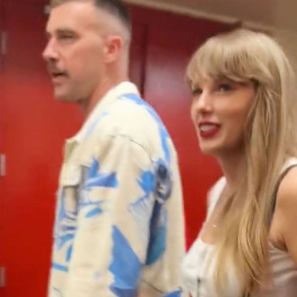 Travis Kelce Wears '1989'-Themed Set to Hang With Taylor Swift