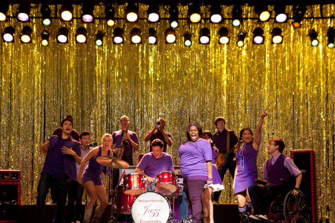 GLEE:"New Directions" perform in the Season Three premiere episode "The Purple Piano Project" of GLEE airing Tuesday, Sept. 20 (8:00-9:00 PM ET/PT) on FOX. ?2011 Fox Broadcasting Co. Cr: Adam Rose/FOX