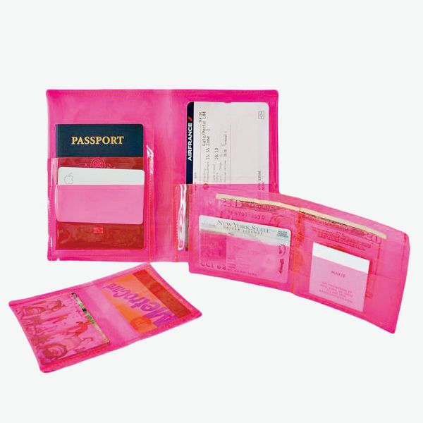 Makie Translucent Passport Case