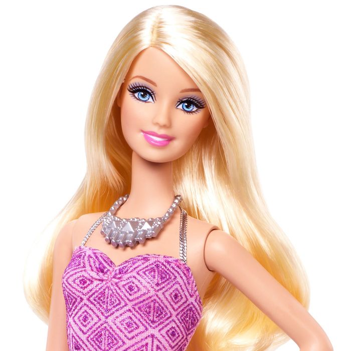 Ploeg namens Beïnvloeden Who Should Play Barbie Now That Amy Schumer Dropped Out