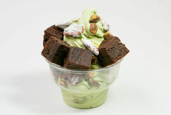 ChikaLicious's brownie-matcha sundae.