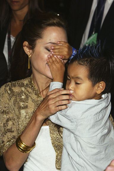 See Pictures Of Angelina Jolie Being A Secret Goofball - Slideshow ...