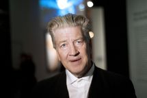 US film director David Lynch poses at the French cinematheque (La Cinematheque Francaise) on October 13, 2010, in Paris during a visit of the "Brune/Blonde" (Brunette/Blond) exhibition. The event runs until January 16, 2011.  AFP PHOTO POOL FRED DUFOUR (Photo credit should read FRED DUFOUR/AFP/Getty Images)