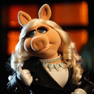 Miss Piggy Doesn’t Think Frank Oz Deserves to Be a Disney Legend