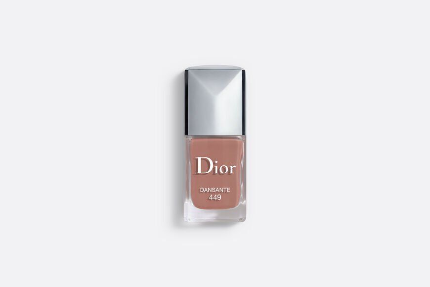 15 Best Longest-Lasting No-Chip Nail Polishes 2022