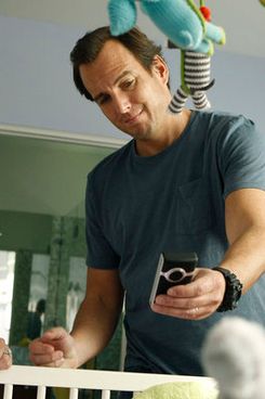 UP ALL NIGHT -- Pilot -- Pictured: (l-r) Christina Applegate as Reagan, Will Arnett as Chris -- Photo by: Trae Patton/NBC