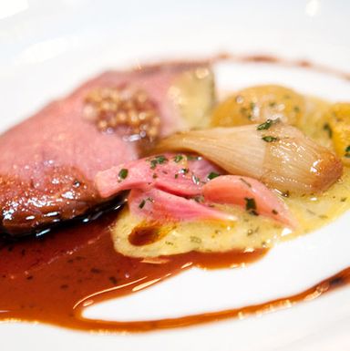 Slow roasted Illinois beef ribeye, baby beets, spring onions, sauce Périgueux (Chef Van Camp).