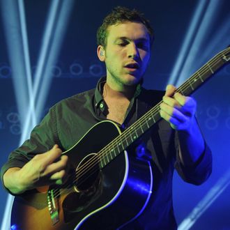 HOLLYWOOD, FL - NOVEMBER 15: Phillip Phillips performs at Hard Rock Live! in the Seminole Hard Rock Hotel & Casino on November 15, 2014 in Hollywood, Florida. (Photo by Larry Marano/Getty Images)