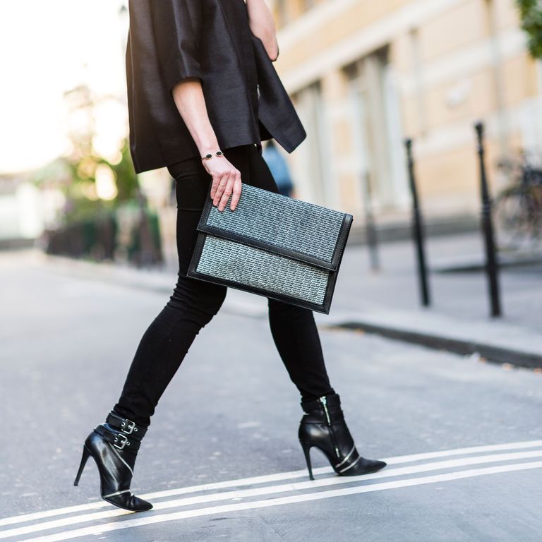 Paris Street Style: Sneakers and Sleek Minimalism